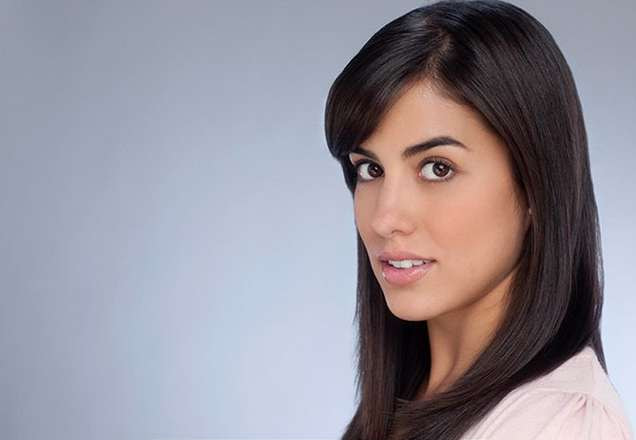 A atriz Tania Lizardo dá vida à Mariana da novela A Que Não Podia Amar