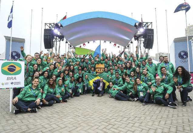 Delegação brasileira no Pan de Lima