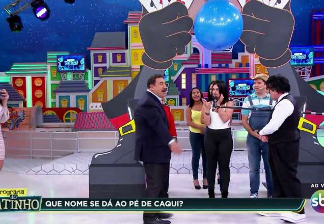 Participante no palco responde ao Bexigão