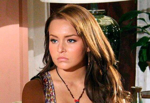 Angelique Boyer já fez parte do RBD e estava MUITO diferente