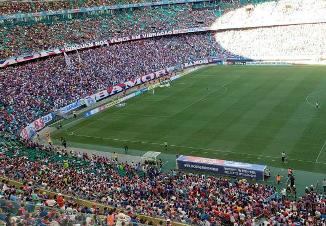 Arena Fonte Nova lotada durante jogo do Bahia