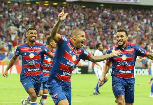 Wellington Paulista comemora gol marcado pelo Fortaleza no Brasileirão do ano passado