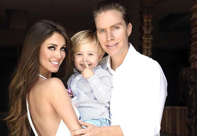 Anahi, o filho e o marido