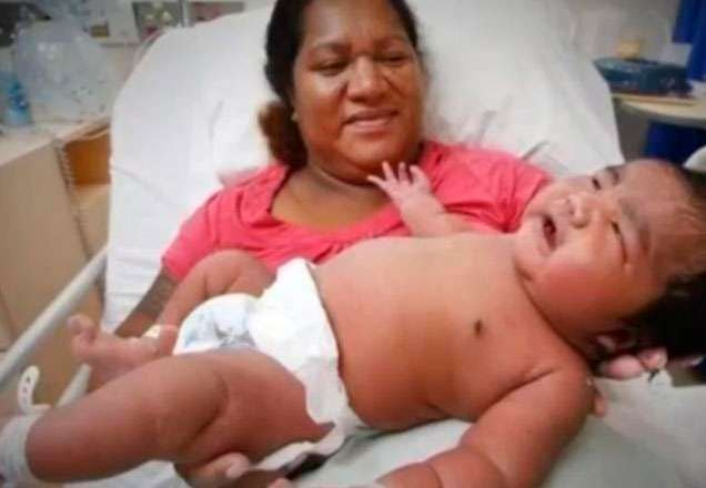 mãe e bebê