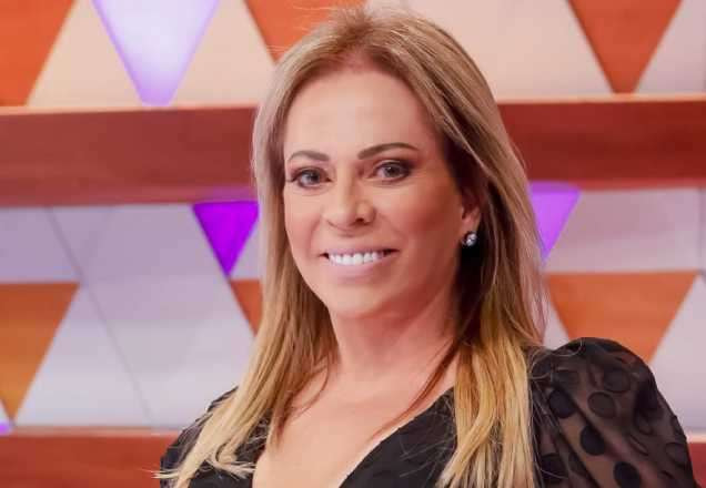 christina rocha no programa casos de  familia