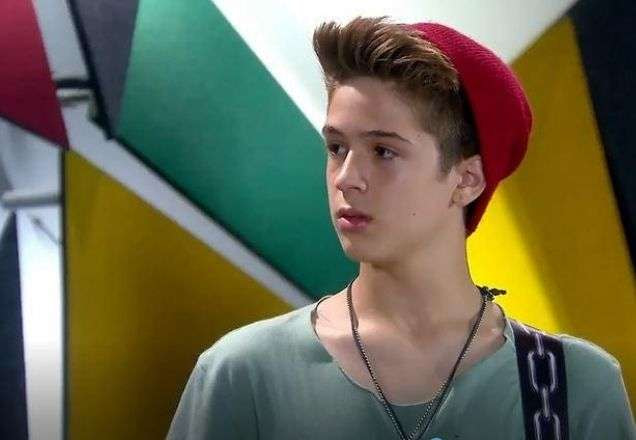 Joaquim olhando para Benjamin