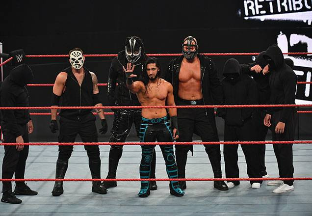 Mustafa Ali se revela como líder do RETRIBUTION e comanda ataque ao The Hurt Business