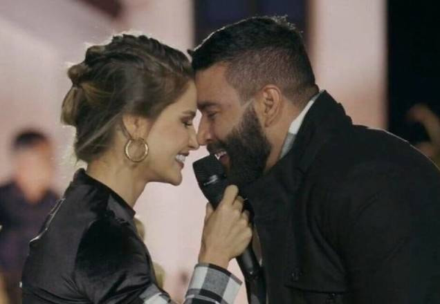 Andressa Suíta e Gusttavo Lima cantando investe em mim