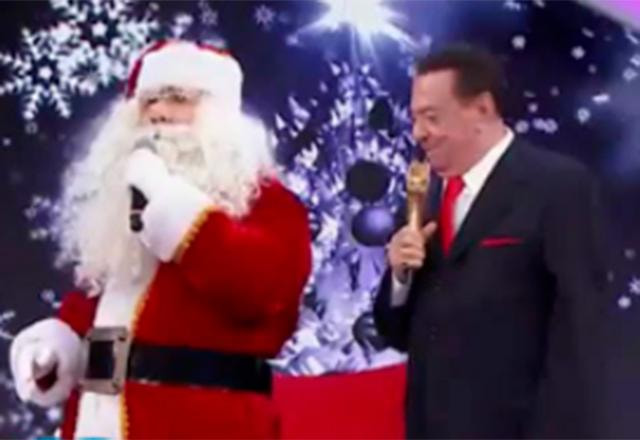 Paulinho Gogó vestido de Papai Noel e Raul Gil