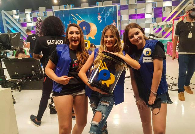 A equipe da TV ZYN