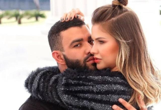 Gusttavo Lima e Andressa Suita posam para foto (reprodução/Instagram)
