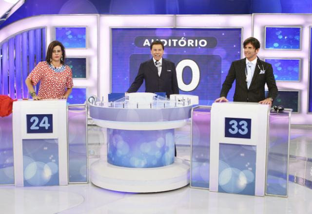 Narcisa e Robert Rey durante o "Jogo das 3 Pistas"