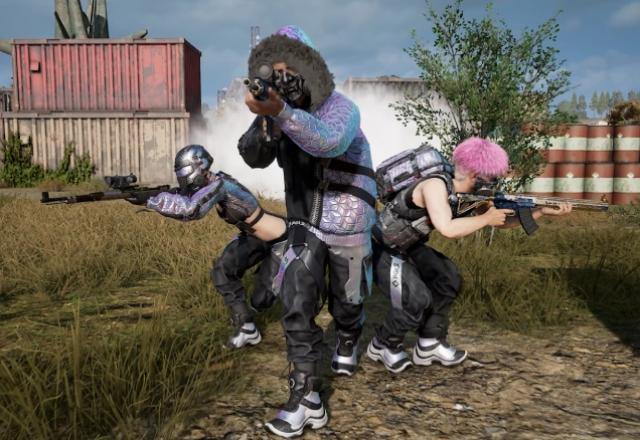 personagens de PUBG agrupados e prontos para a batalha