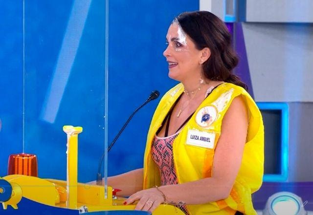 A atriz Luiza Ambiel participa do Passa ou Repassa