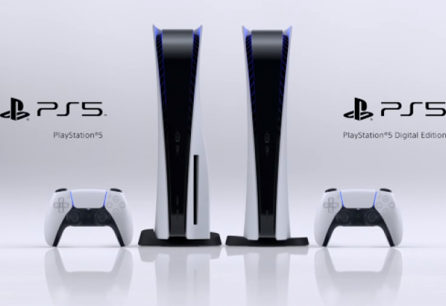 As duas edições do PlayStation 5 da Sony.