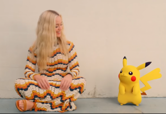 Katy Perry e Pikachu no clipe de Electric.