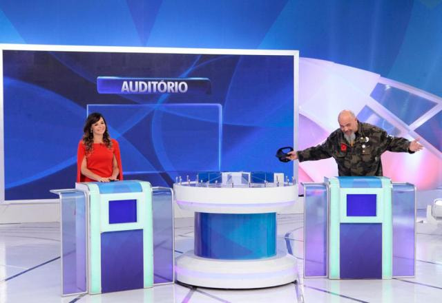 Mylla Christie e João Gordo no Jogo das 3 Pistas