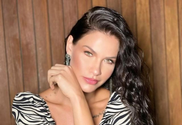Andressa Suita em ensaio para a marca CLOUDE