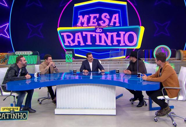 Ratinho e convidados na mesa