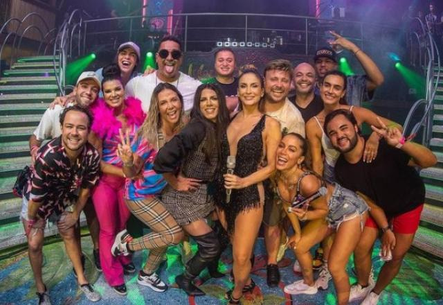 Claudia Leitte, Anitta, Xanddy e mais em show