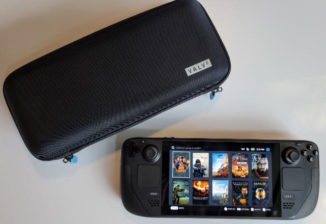 Imagem promocional do Steam Deck postada por Phil Spencer