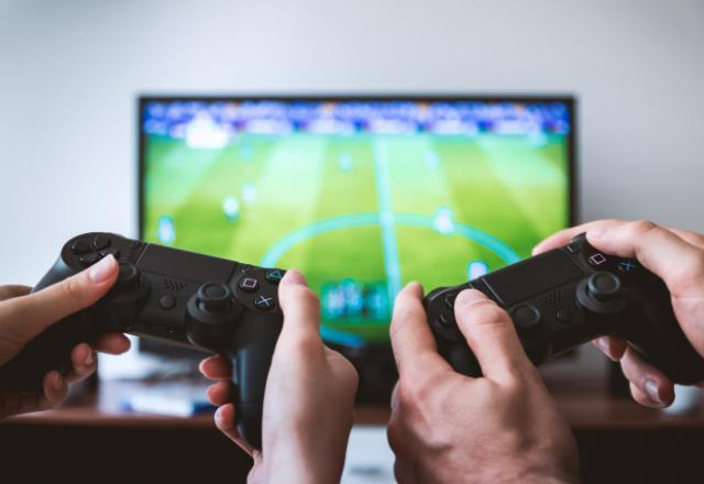 Jogadores de FIFA podem queimar muitas calorias durante seus jogos
