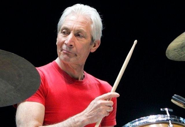O baterista Charlie Watts