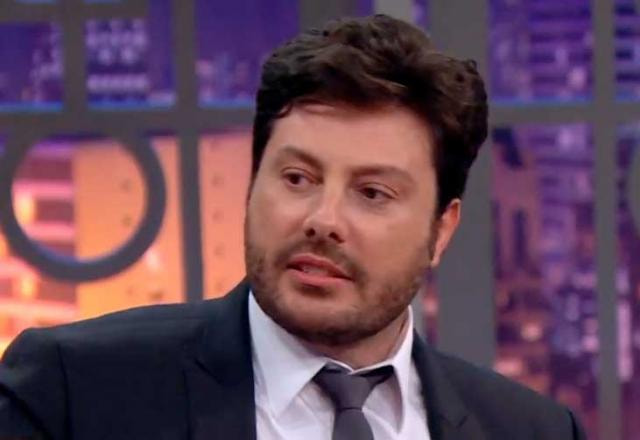 Danilo Gentili em momento de entrevista