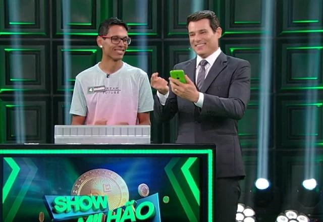 Celso Portiolli e o participante Eduardo