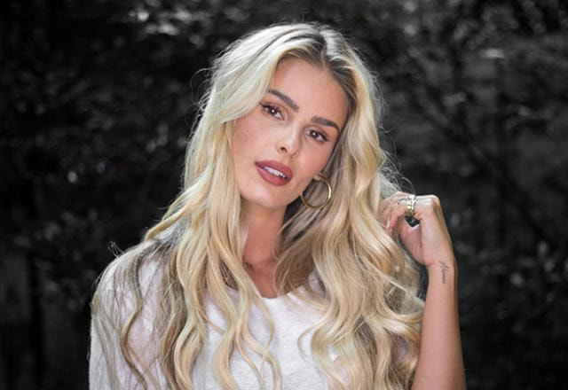 A modelo Yasmin Brunet