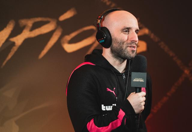 Onur no VALORANT Champions, como coach da KRÜ