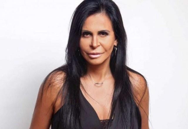 gretchen de blusa preta