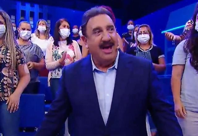 O apresentador Ratinho durante o programa.