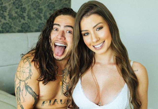 Whindersson Nunes e Maria Lina juntos sorrindo em foto do Instagram