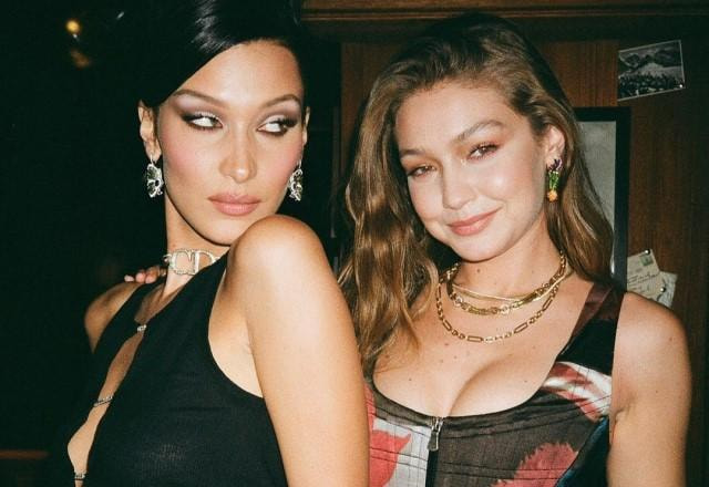 Bella e Gigi Hadid posam lado a lado