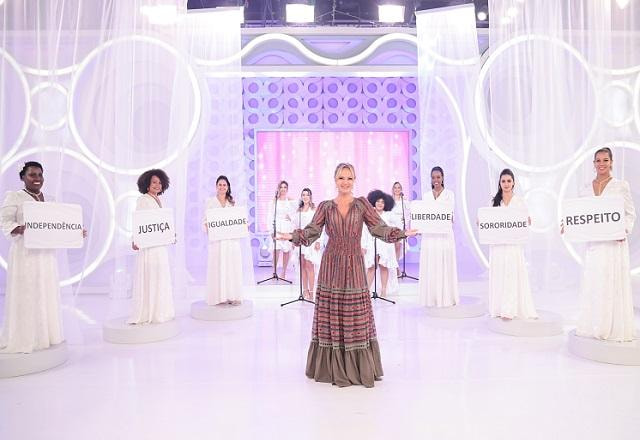 Eliana faz homenagem ao Dia Internacional da Mulher