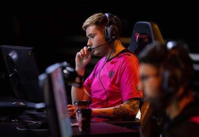 Keznit, jogador da KRU Esports