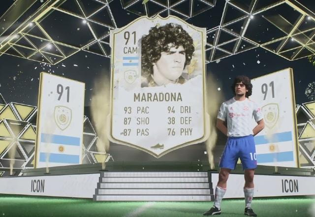 Imagem de Maradona ao ser encontrado em um pack do FIFA 22