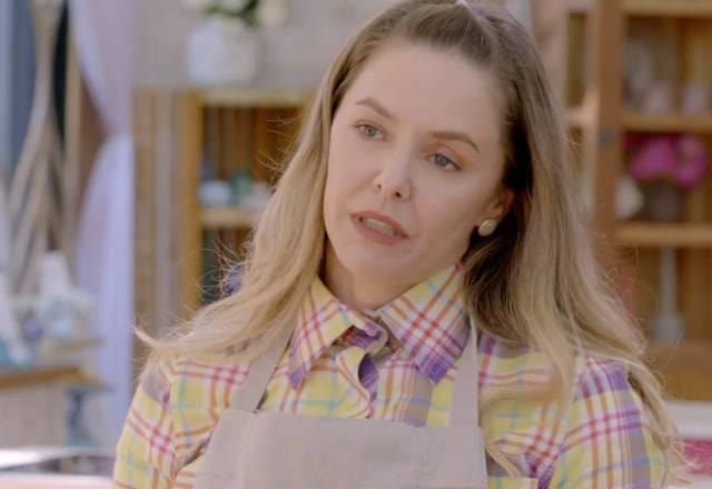 Bianca Rinaldi na cozinha do Bake Off Celebridades