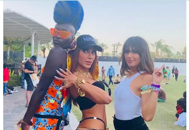 Anitta e Isis Valverde juntas no Coachella.