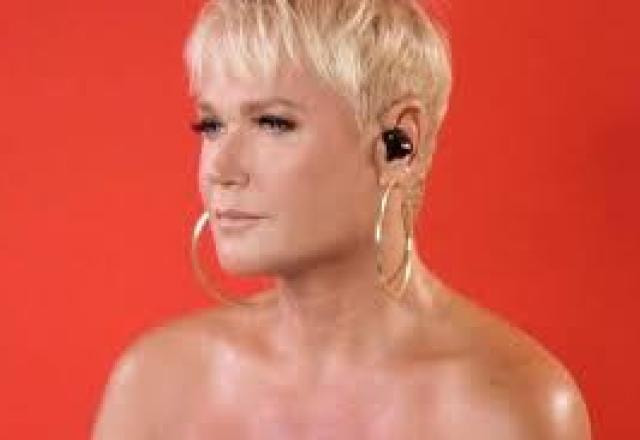 Xuxa Meneghel em ensaio fotográfico