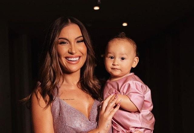 Bianca Andrade e Cris