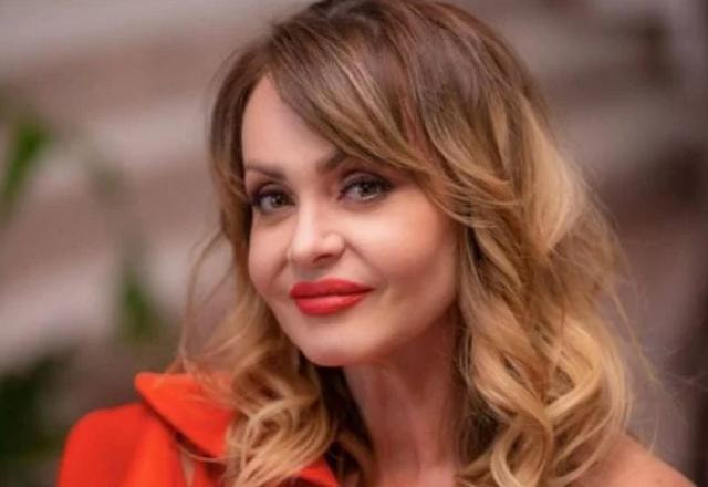 Gaby Spanic em bastidores de Se Nos Deixam