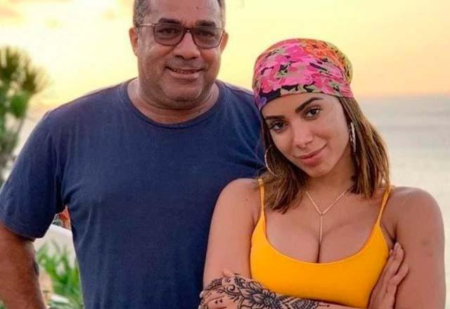 Anitta e o pai
