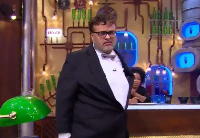 Diguinho durante o The Noite.