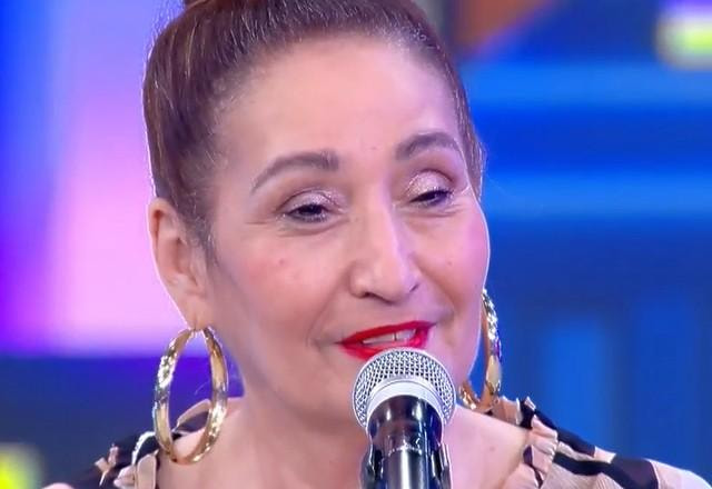 Sônia Abrão durante o Programa do Ratinho.