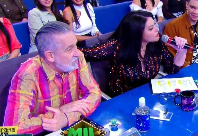 Sônia Lima e Thomas Roth durante o Programa do Ratinho.