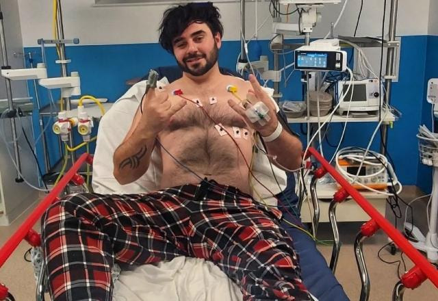 Britânico atingido por raio