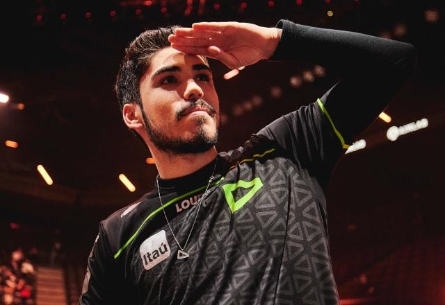 Aspas, jogador da LOUD, no VALORANT Champions. Fotografado por Colin Young-Wolff, Riot Games