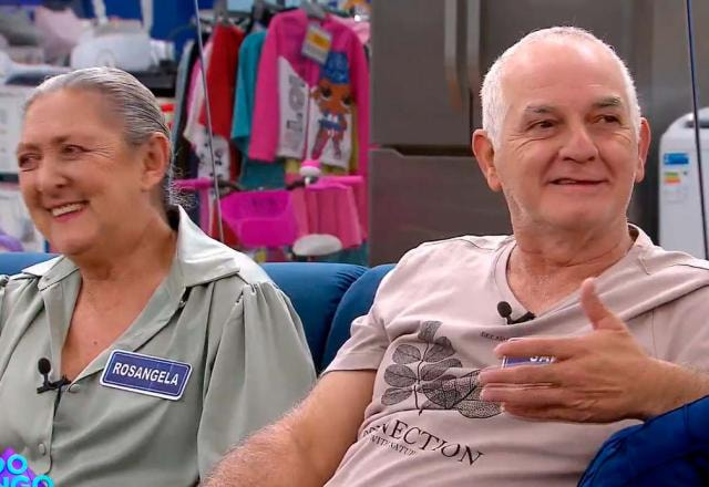 Jair e Rosangela, no sofá do Comprar é Bom Levar é Melhor